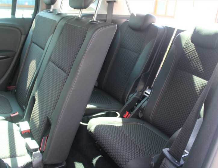 Opel Zafira 19