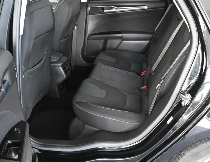 Ford Mondeo 10