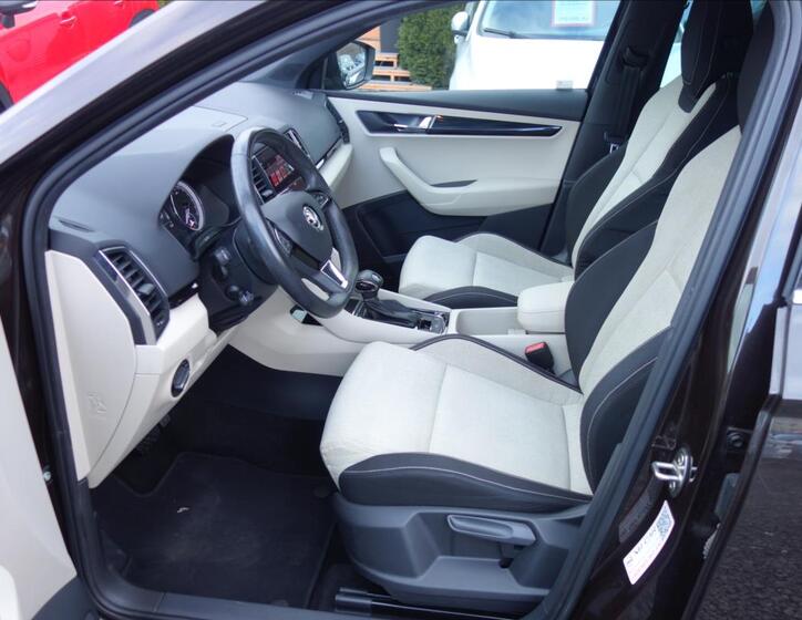 Škoda Karoq 10