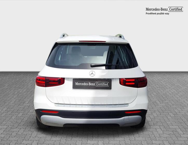 Mercedes-Benz GLB 4