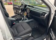 Toyota Hilux 17