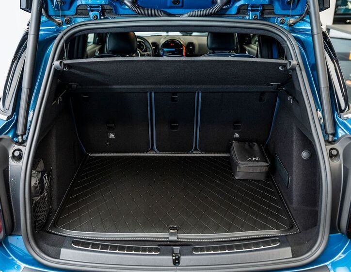 Mini Countryman 21
