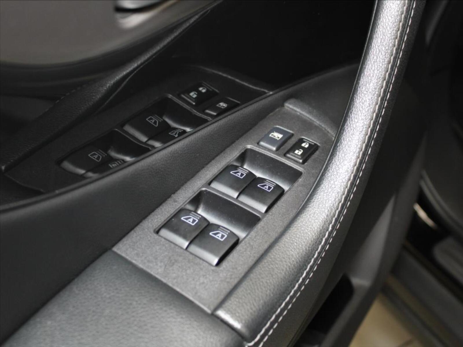 Infiniti FX30 19