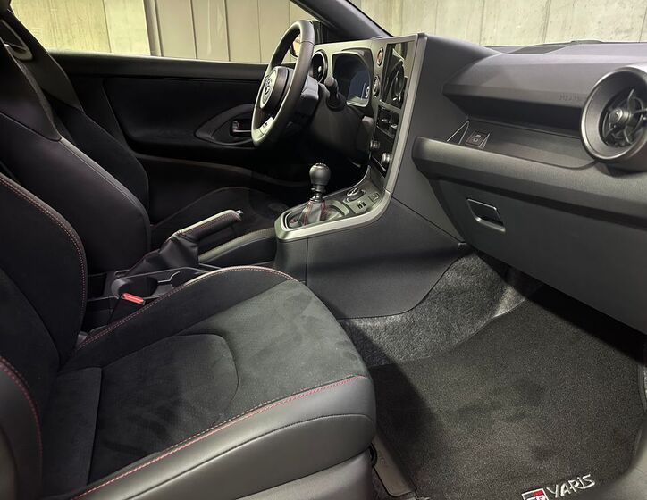 Toyota Yaris 10