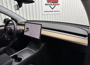 Tesla Model Y 32