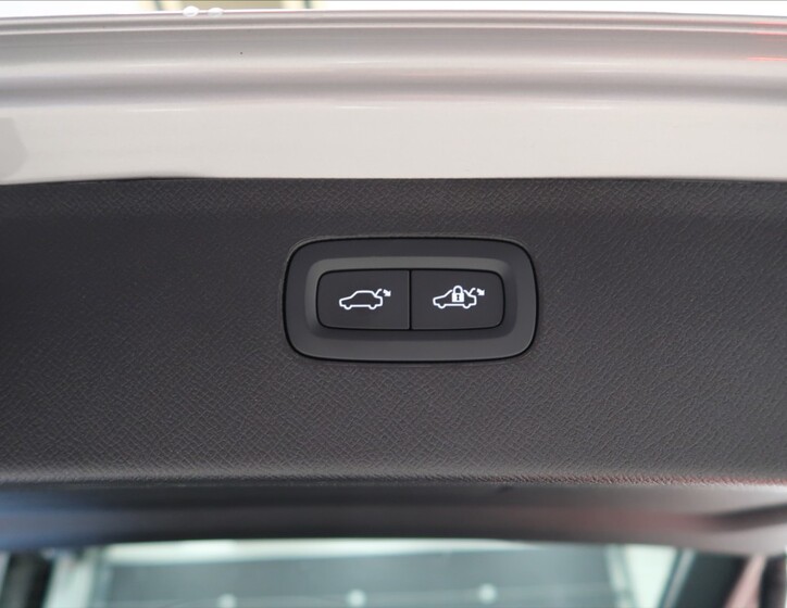 Volvo XC90 29