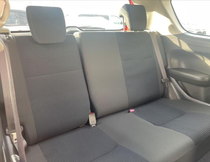 Suzuki Swift 8