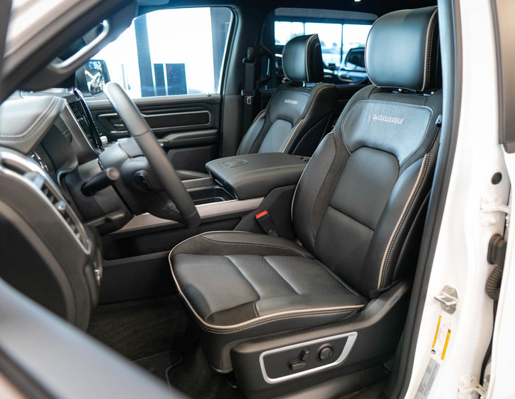 Dodge RAM 14