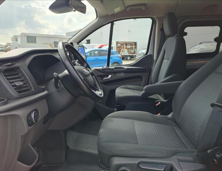 Ford Transit Custom 19