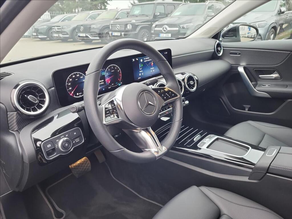 Mercedes-Benz Třídy A 9