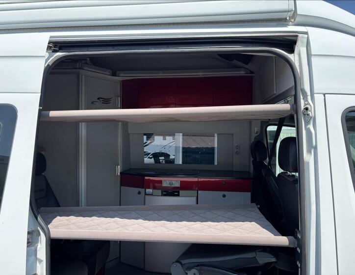 Mercedes-Benz Sprinter 8