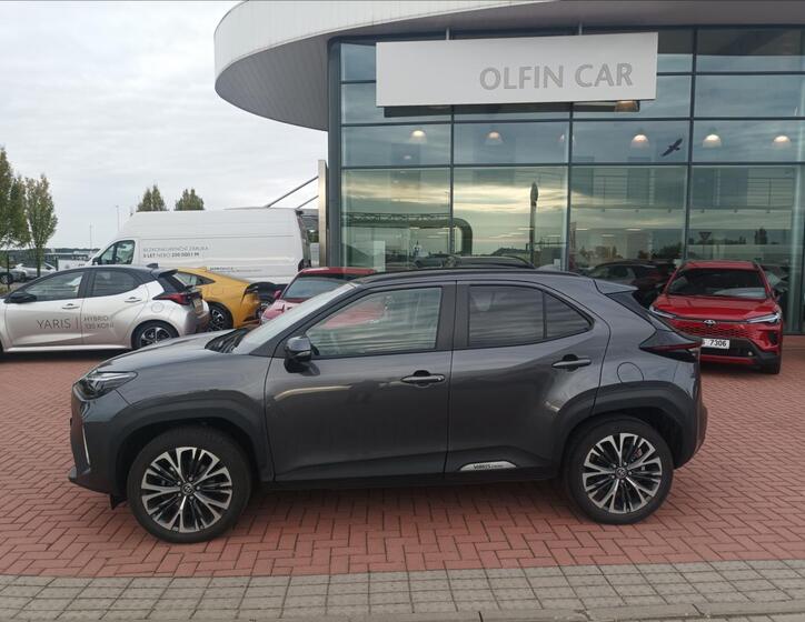 Toyota Yaris Cross 2