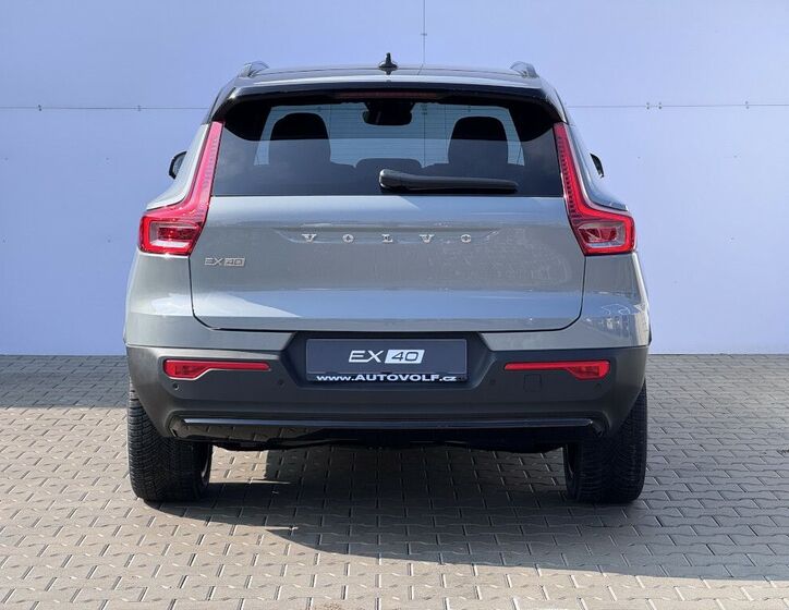 Volvo EX40 5