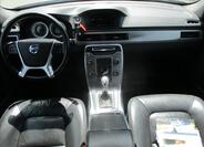 Volvo XC70 12