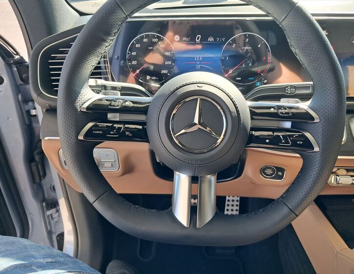 Mercedes-Benz Ostatní 12