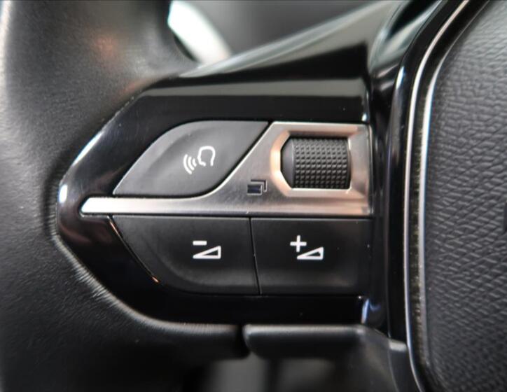 Peugeot 5008 16