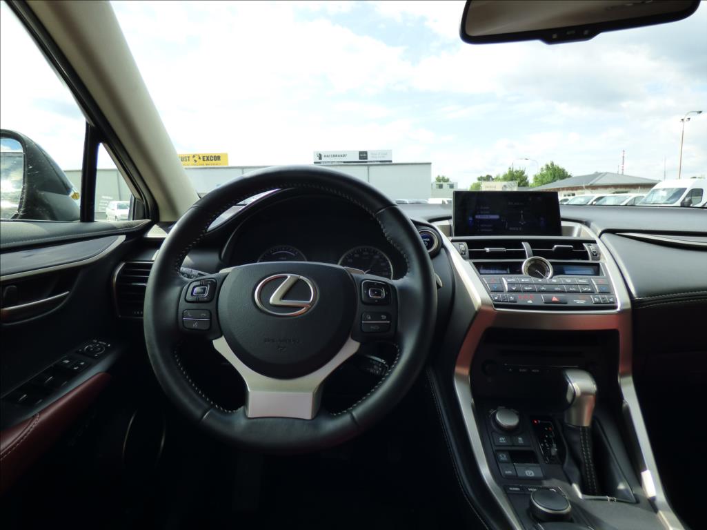 Lexus NX 300h