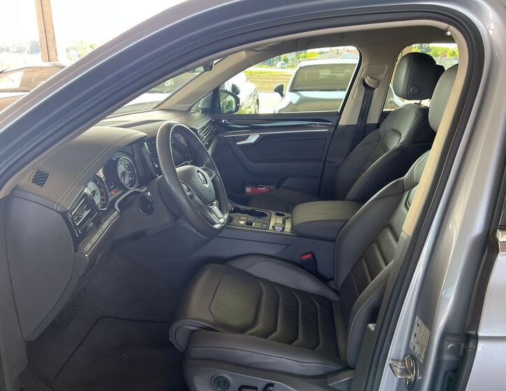 Volkswagen Touareg 10