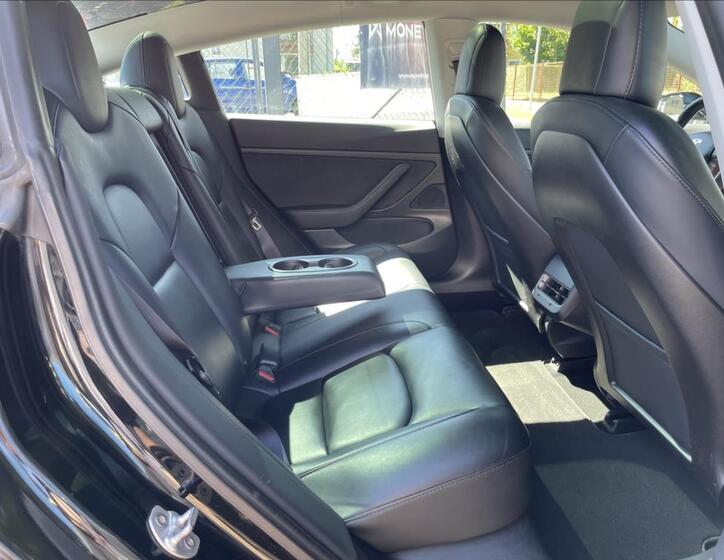 Tesla Model 3 29
