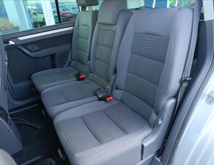 Volkswagen Touran 5
