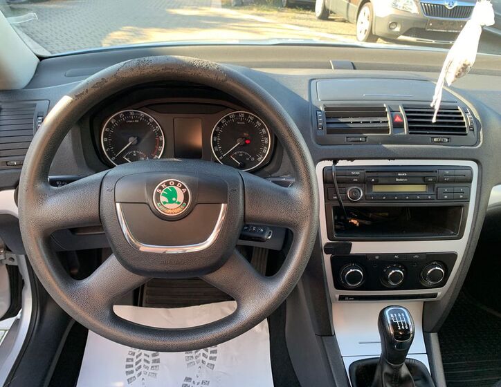 Škoda Octavia 12