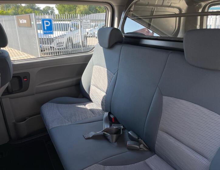 Hyundai H 1 13