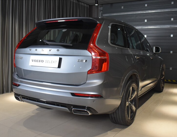 Volvo XC90 4