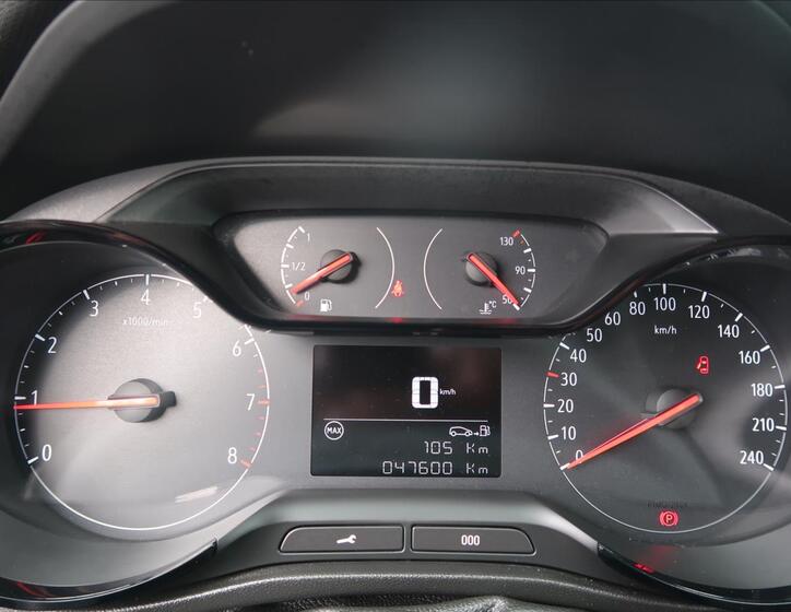 Opel Crossland X 11