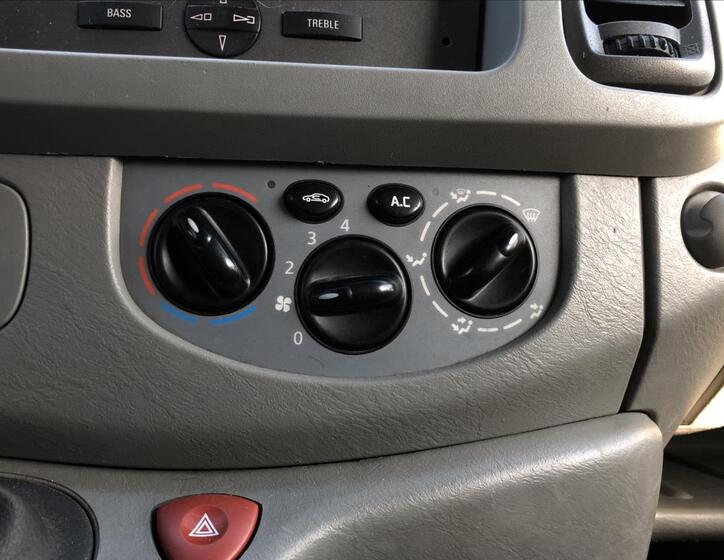 Opel Vivaro 22