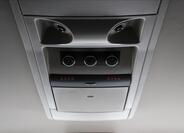 Chrysler Town & Country 39