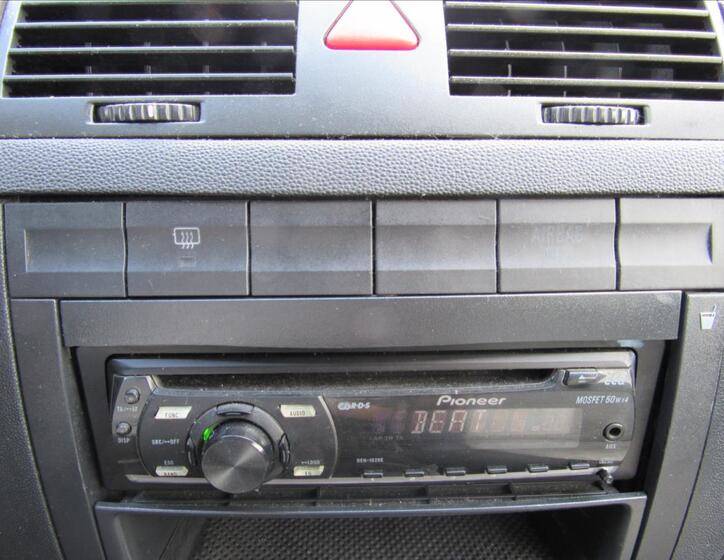 Škoda Fabia 16
