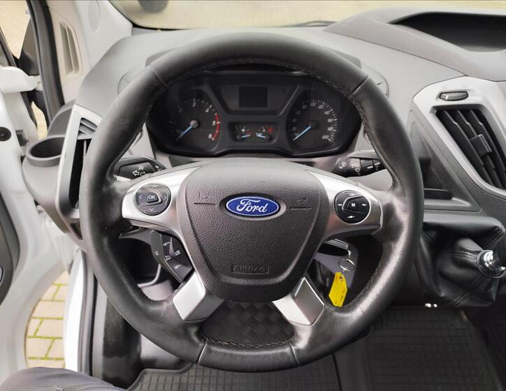 Ford Transit Custom 13
