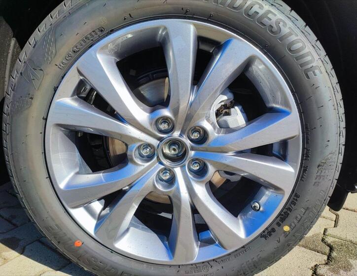 Mazda CX-30 10