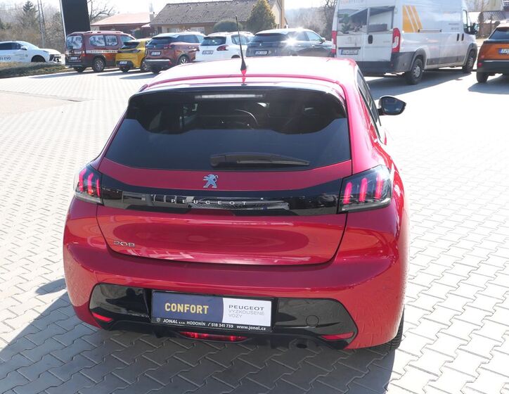 Peugeot 208 12