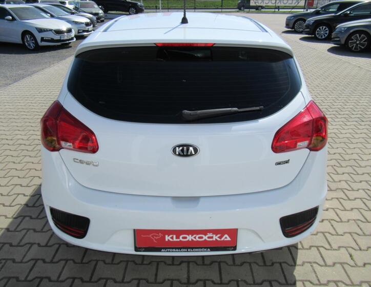KIA Ceed 4
