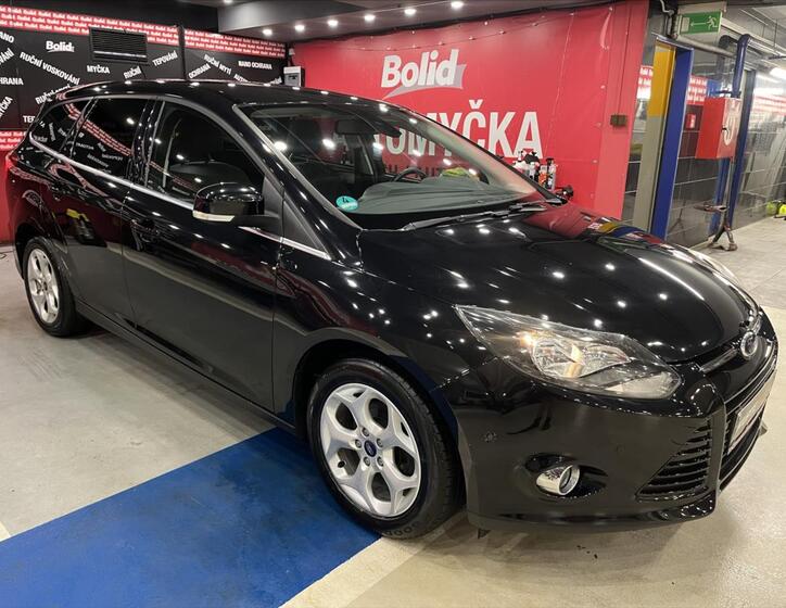 Ford Focus 8