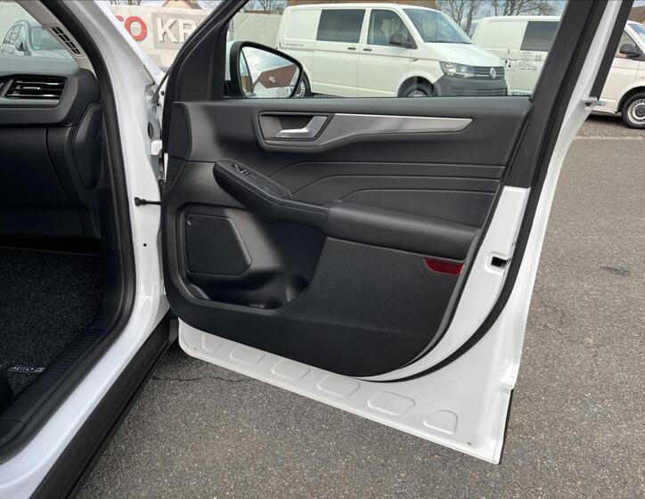 Ford Kuga 47
