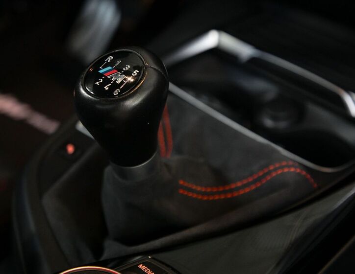BMW M2 25