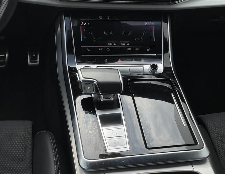 Audi Q7 13