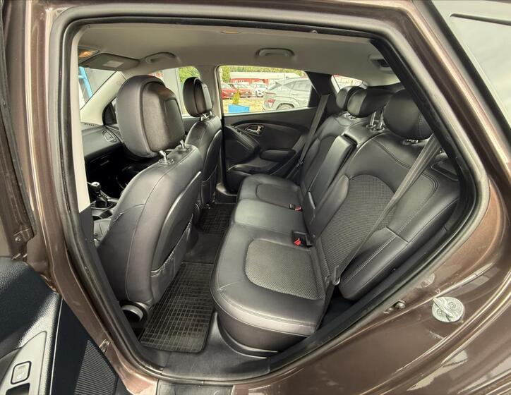 Hyundai ix35 17