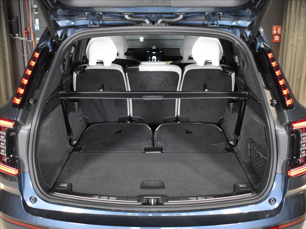 Volvo EX90