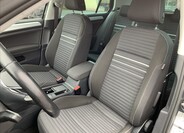 Volkswagen Golf 23