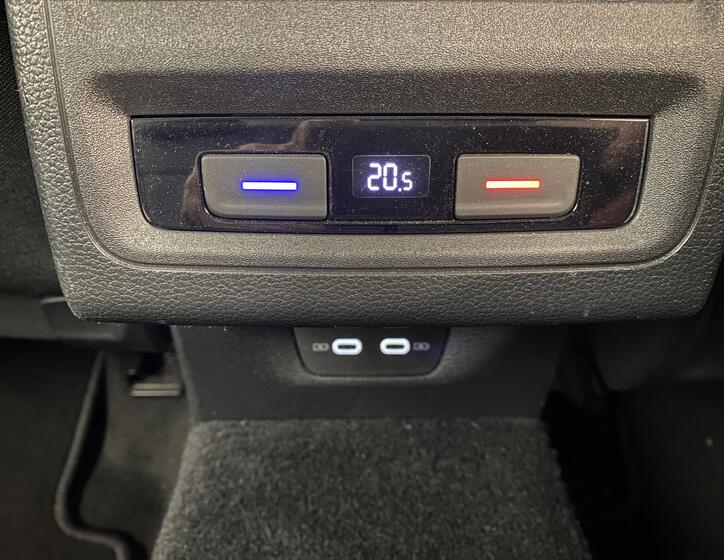 Volkswagen Golf 24