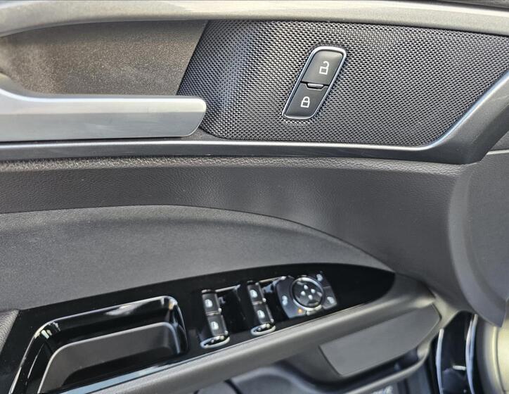 Ford Mondeo 13