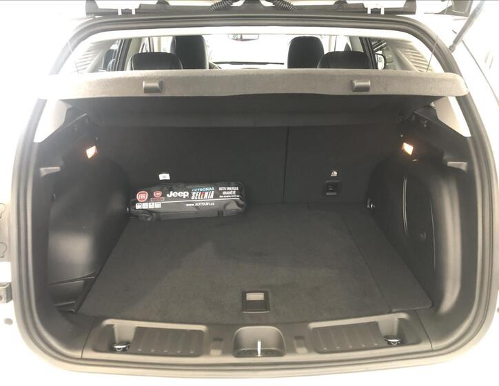 Jeep Compass 9