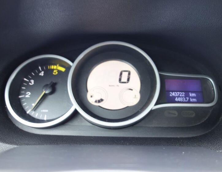 Renault Mégane 25