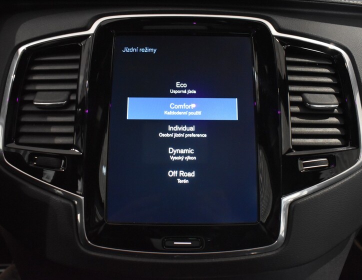 Volvo XC90 23