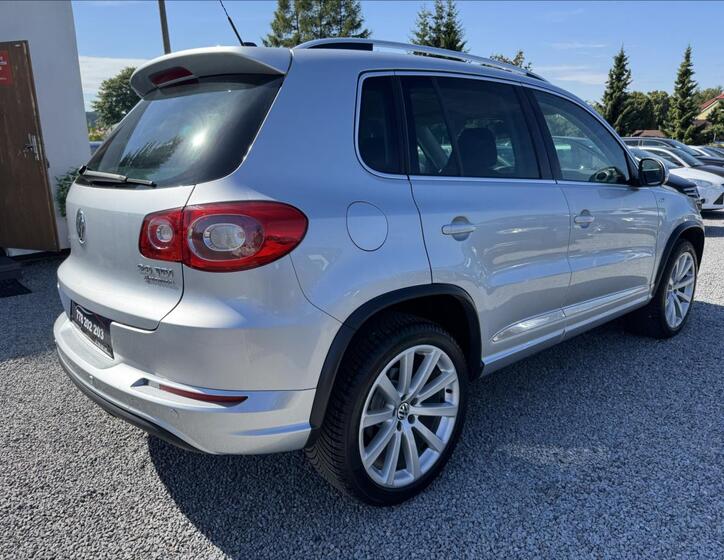 Volkswagen Tiguan 7