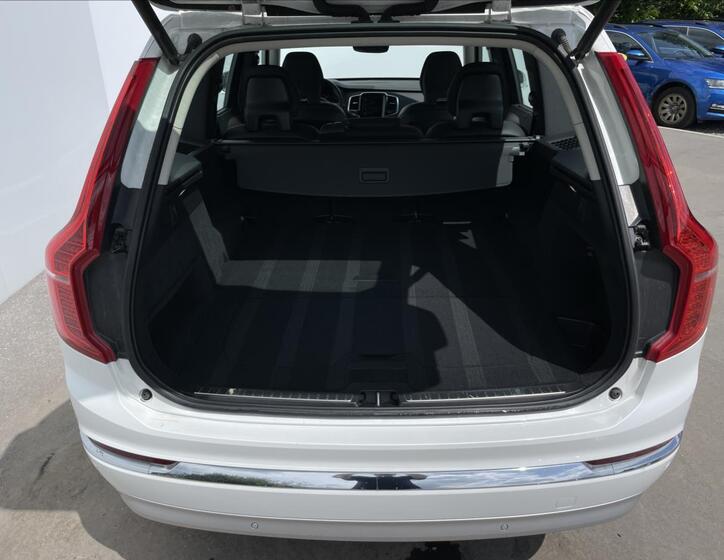 Volvo XC90 23