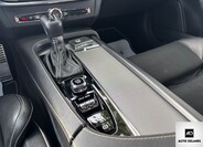 Volvo V90 37